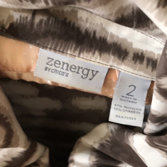 Chico’s polyester spandex animal print jacket size 2 ZENERGY - Picture 2 of 7